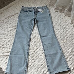 🆕H&M Light Blue Flare Jeans US size 8